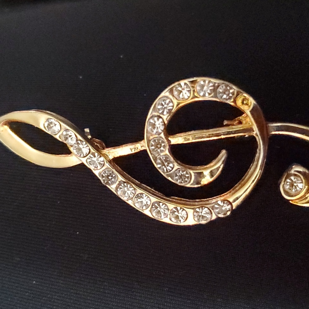Treble Clef Brooch - Picture 4 of 4